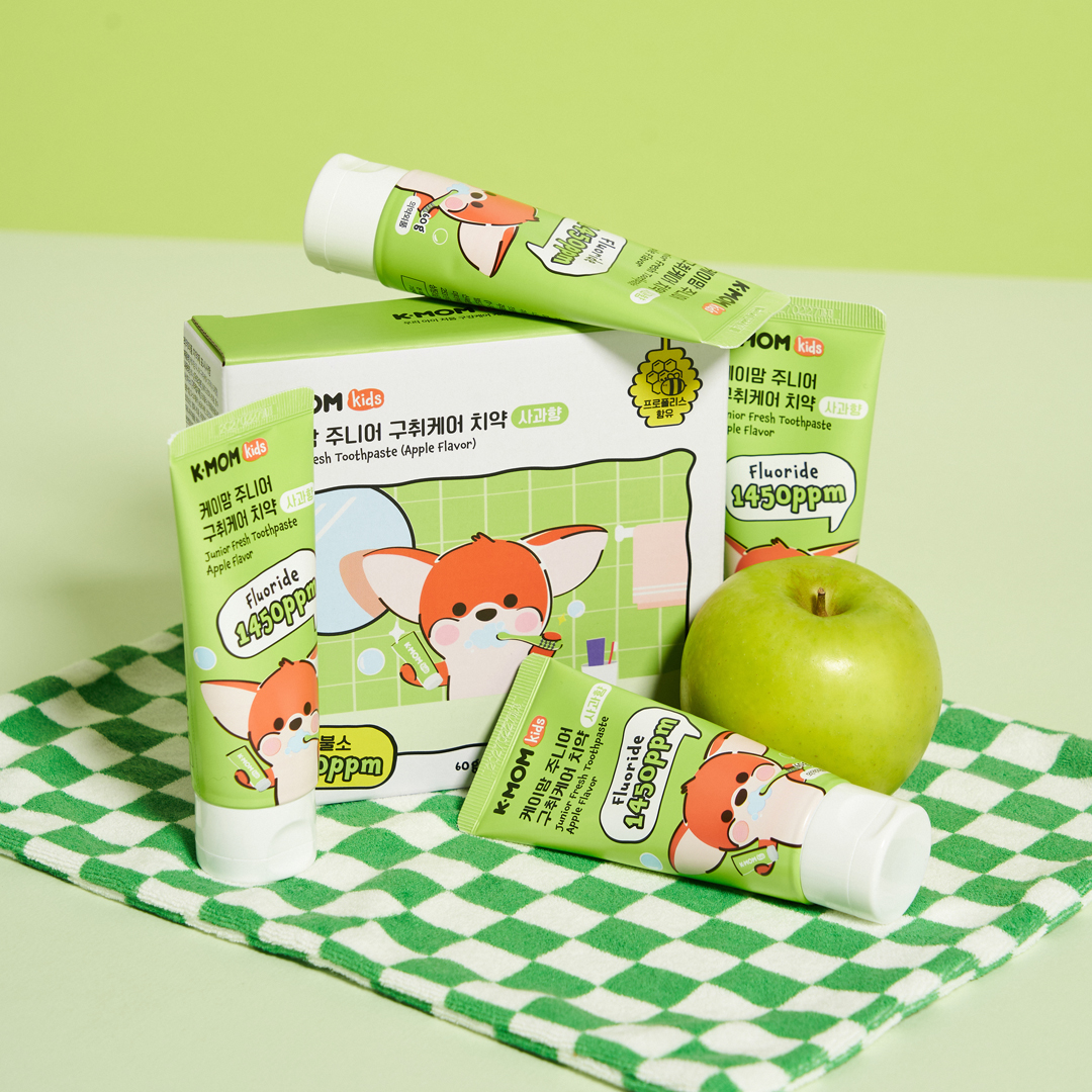 K-MOM Fluoride Toothpaste, Apple Flavor, 60g. K-MOM Fluoride Toothpaste, Apple Flavor, 60g.