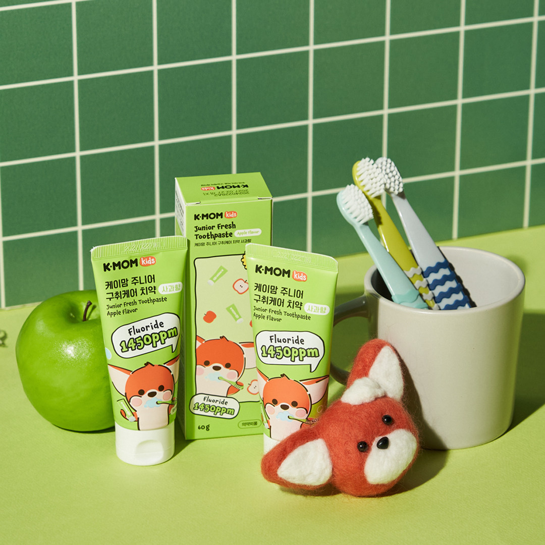 K-MOM Fluoride Toothpaste, Apple Flavor, 60g. K-MOM Fluoride Toothpaste, Apple Flavor, 60g.